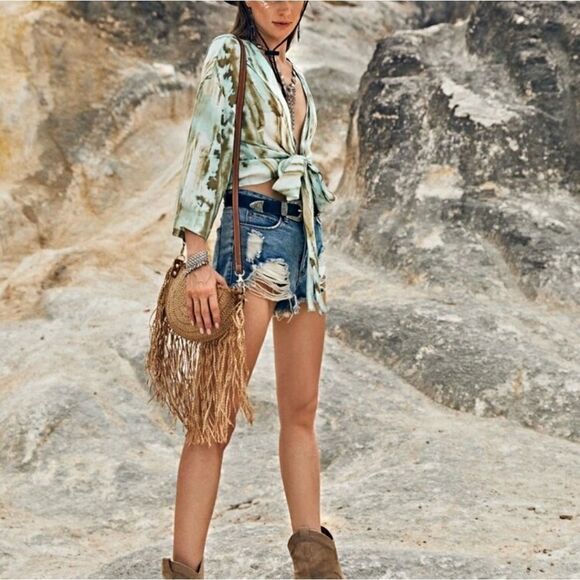 Knot Front Tie Dye Top - Picture 5 of 6